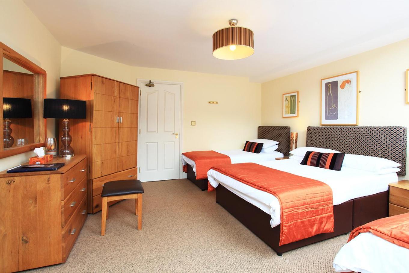 Twin Room,191728180:JPEG